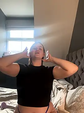 Snapshot of Blonde_Bunny chatting on January 9, 2026, 10:44 am Blonde Bunny online show from January 9, 2026, 10:44 am