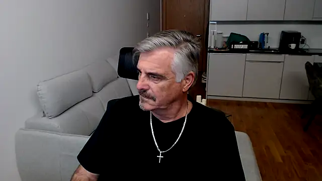 Buidapest online show from November 21, 2025, 12:20 am