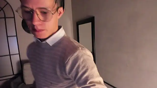 Snapshot of Brandon_starkk chatting on December 15, 2025, 11:49 am Brandon starkk online show from December 15, 2025, 11:49 am