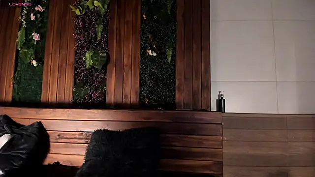 Snapshot of Brandon_starkk chatting on December 18, 2025, 11:47 am Brandon starkk online show from December 18, 2025, 11:47 am