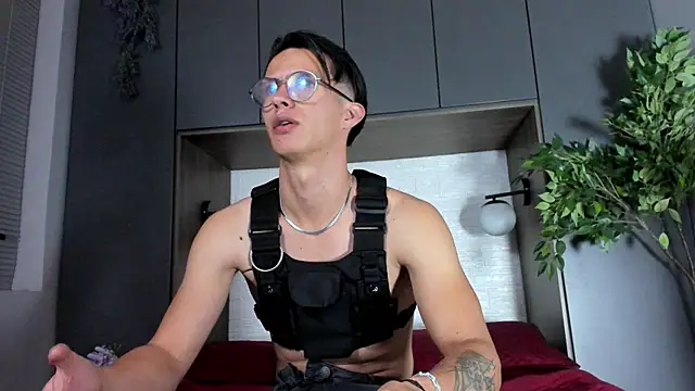 Snapshot of Brandon_starkk chatting on November 28, 2025, 12:05 pm Brandon starkk online show from November 28, 2025, 12:05 pm