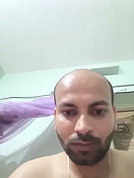 hunterr1593 online show from April 12, 2026, 3:04 pm