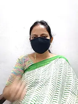 Snapshot of Queen-Neha chatting on January 13, 2026, 6:45 pm Queen-Neha online show from January 13, 2026, 6:45 pm