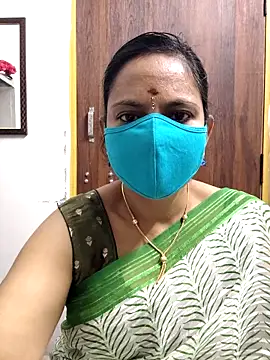 Snapshot of Queen-Neha chatting on February 12, 2026, 5:45 pm Queen-Neha online show from February 12, 2026, 5:45 pm