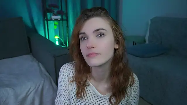 foxy cute4you online show from December 5, 2025, 7:12 pm