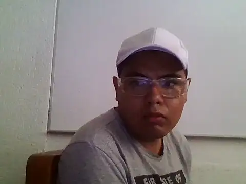 Zombiemuerto online show from November 17, 2025, 8:46 pm