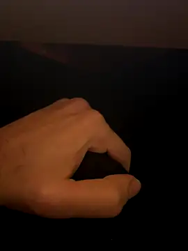 Snapshot of Vickmaple chatting on November 17, 2025, 6:56 pm Vickmaple online show from November 17, 2025, 6:56 pm