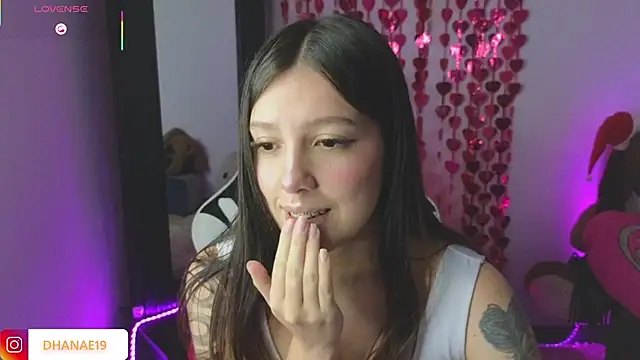 Snapshot of Dhanaee chatting on January 14, 2026, 8:56 pm Dhanaee online show from January 14, 2026, 8:56 pm