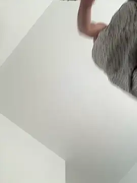 Snapshot of Jhonneeey chatting on February 19, 2026, 1:19 pm Jhonneeey online show from February 19, 2026, 1:19 pm