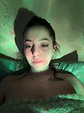 Snapshot of Anoraaa8A chatting on February 7, 2026, 4:42 am Anoraaa8A online show from February 7, 2026, 4:42 am