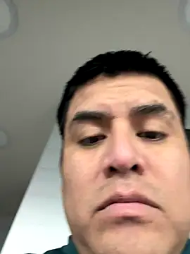 Snapshot of Pelotas2000 chatting on December 2, 2025, 6:15 am Pelotas2000 online show from December 2, 2025, 6:15 am