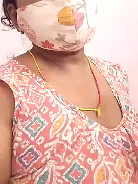 Snapshot of CUTE-LOVE-SWEETS chatting on May 13, 2026, 4:08 am CUTE-LOVE-SWEETS online show from May 13, 2026, 4:08 am