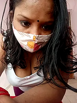 CUTE-LOVE-SWEETS online show from January 8, 2026, 4:29 am