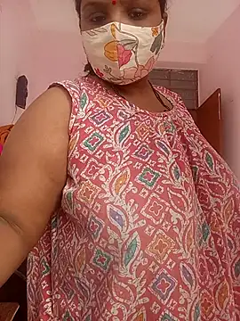 CUTE-LOVE-SWEETS online show from February 16, 2026, 4:11 am