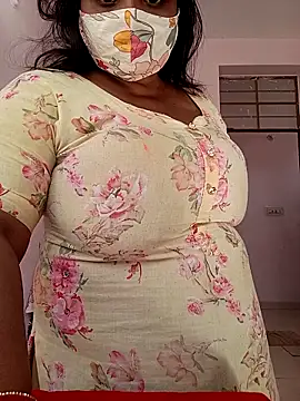 CUTE-LOVE-SWEETS online show from April 3, 2026, 3:46 am