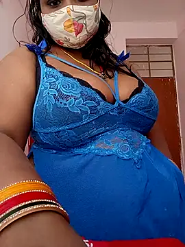 Snapshot of CUTE-LOVE-SWEETS chatting on April 11, 2026, 4:09 am CUTE-LOVE-SWEETS online show from April 11, 2026, 4:09 am
