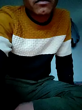 Snapshot of Zinexraj chatting on January 14, 2026, 2:04 am Zinexraj online show from January 14, 2026, 2:04 am