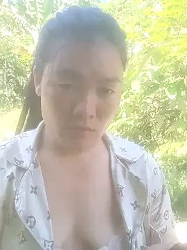 meomeo-00 online show from November 28, 2025, 6:57 am