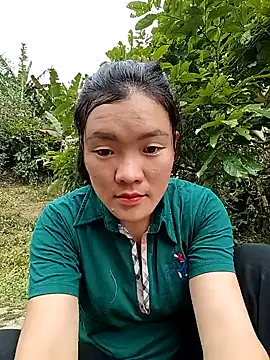 Snapshot of meomeo-00 chatting on December 15, 2025, 5:35 am meomeo-00 online show from December 15, 2025, 5:35 am