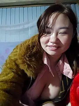 Snapshot of mikey-bi chatting on November 19, 2025, 12:10 am mikey-bi online show from November 19, 2025, 12:10 am