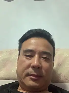 Snapshot of Mistliu chatting on November 26, 2025, 1:22 pm Mistliu online show from November 26, 2025, 1:22 pm