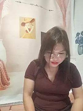 Snapshot of Cover-baa chatting on April 7, 2026, 4:20 pm Cover-baa online show from April 7, 2026, 4:20 pm