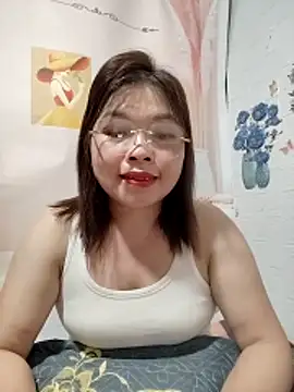 Snapshot of Cover-baa chatting on April 8, 2026, 12:39 pm Cover-baa online show from April 8, 2026, 12:39 pm