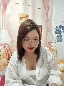 Snapshot of Cover-baa chatting on April 19, 2026, 5:47 pm Cover-baa online show from April 19, 2026, 5:47 pm