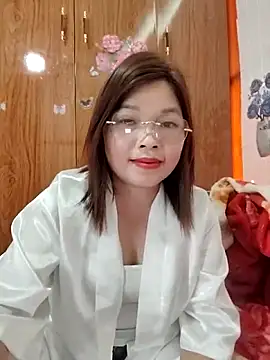 Snapshot of Cover-baa chatting on April 4, 2026, 3:13 am Cover-baa online show from April 4, 2026, 3:13 am