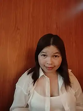 Snapshot of Cover-baa chatting on May 26, 2026, 11:08 am Cover-baa online show from May 26, 2026, 11:08 am