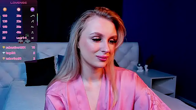 KiraRuiz online show from February 17, 2026, 10:29 pm