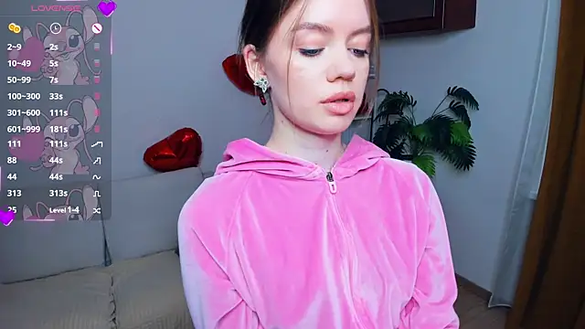 AngelesBenitz online show from February 14, 2026, 7:41 am