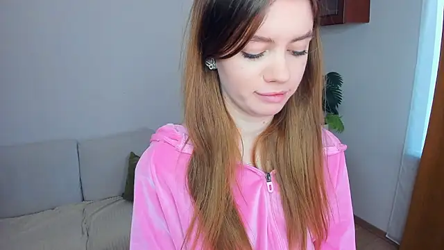 AngelesBenitz online show from February 3, 2026, 6:51 am