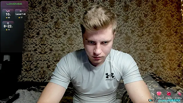 Snapshot of Maxhornyblondieman chatting on December 3, 2025, 2:16 pm Maxhornyblondieman online show from December 3, 2025, 2:16 pm