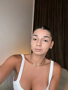 Snapshot of LuvCaprice chatting on July 23, 2026, 4:58 pm LuvCaprice online show from July 23, 2026, 4:58 pm