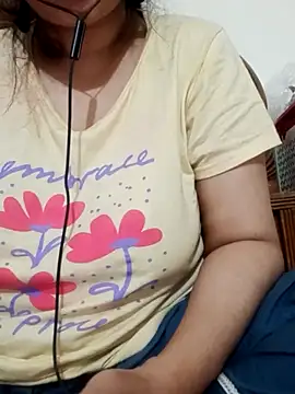 Snapshot of rupamim chatting on December 15, 2025, 11:27 am rupamim online show from December 15, 2025, 11:27 am