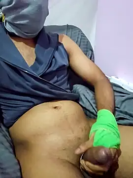 Snapshot of Chiplikk6009 chatting on November 26, 2025, 5:24 pm Chiplikk6009 online show from November 26, 2025, 5:24 pm