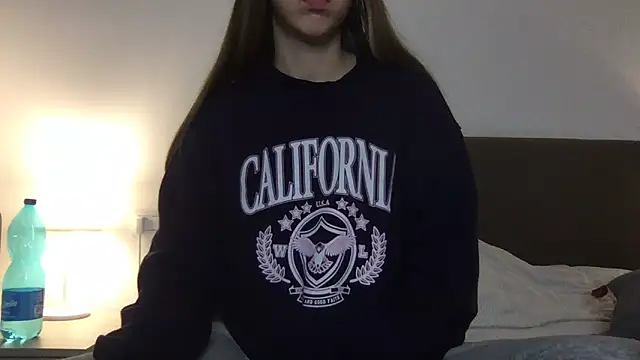 Snapshot of Martimartinaxx chatting on November 25, 2025, 5:02 pm Martimartinaxx online show from November 25, 2025, 5:02 pm