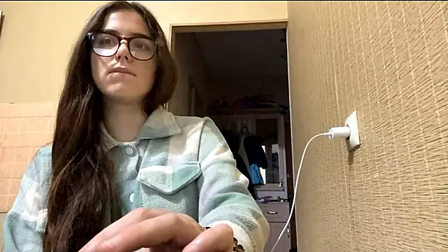 macanmercedes online show from November 29, 2025, 10:15 am