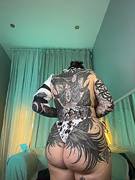 Snapshot of Tattitude_ chatting on June 2, 2026, 7:08 am Tattitude online show from June 2, 2026, 7:08 am