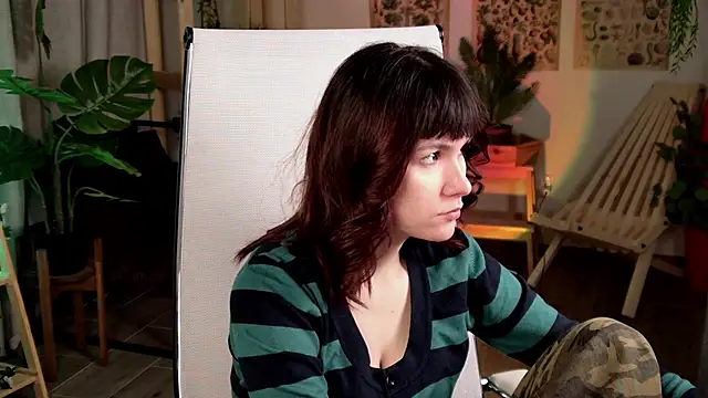 Snapshot of RickiOwens chatting on December 15, 2025, 6:41 am RickiOwens online show from December 15, 2025, 6:41 am