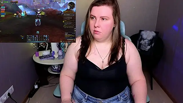 Valerry  online show from November 18, 2025, 9:56 am