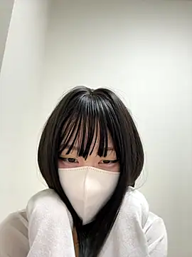 rin-nir online show from December 3, 2025, 11:42 am