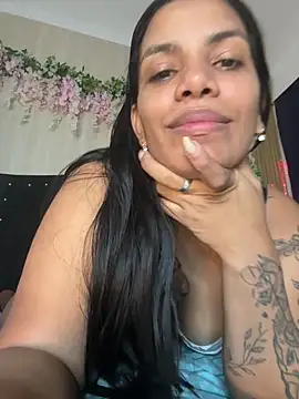 Snapshot of ArielleMillerr- chatting on December 20, 2025, 5:27 pm ArielleMillerr- online show from December 20, 2025, 5:27 pm