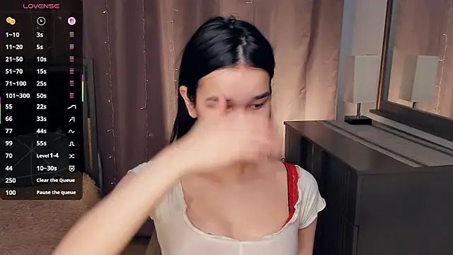 MeliaMelchiori online show from February 6, 2026, 7:15 am