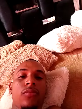 RickyRICON02 online show from November 18, 2025, 5:05 pm