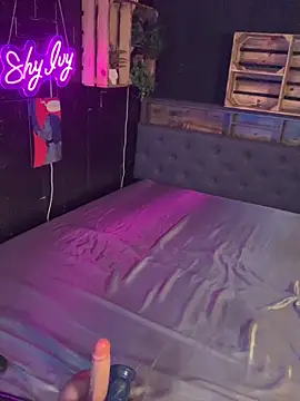 Shy-Ivy online show from December 22, 2025, 10:43 pm