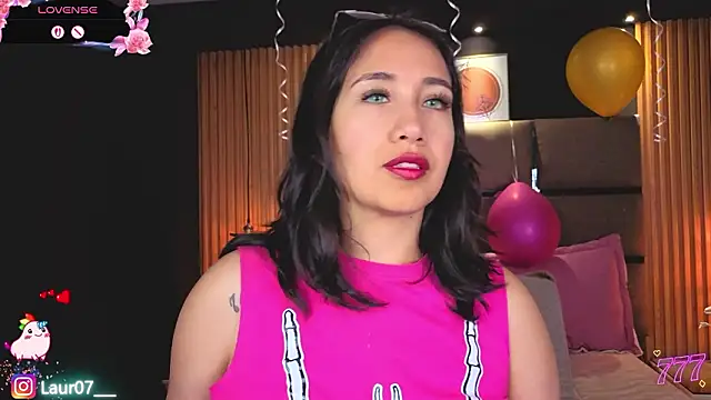 Lauroberts7 online show from March 16, 2026, 3:47 am