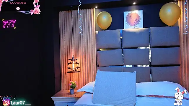 Lauroberts7 online show from March 20, 2026, 3:51 am