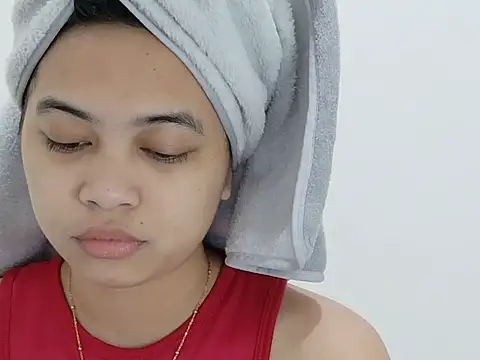 Snapshot of Ursexyasianskinny chatting on December 18, 2025, 5:12 am Ursexyasianskinny online show from December 18, 2025, 5:12 am